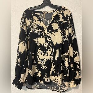 Floral Black and Cream Blouse Sz L